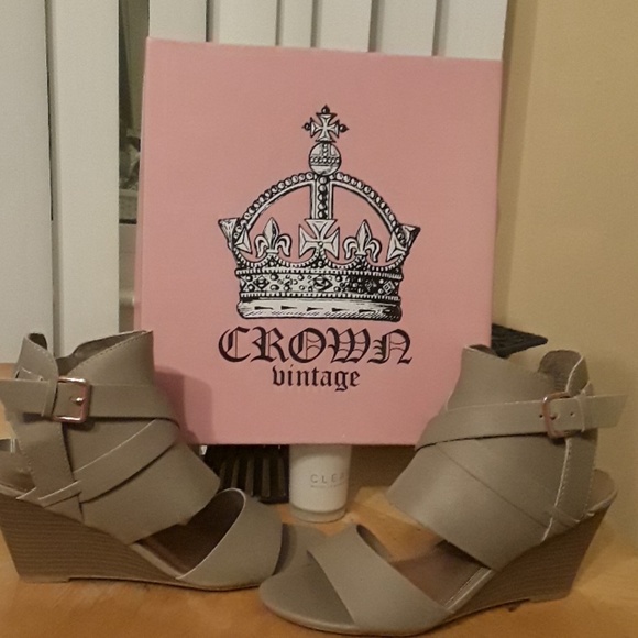 Crown Vintage Shoes - Wedge sandals Crown Vintage Shoes - Wedge sandals